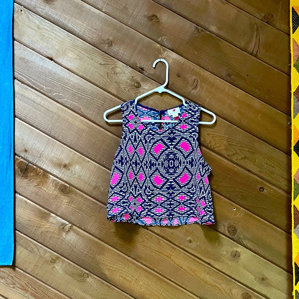 One Clothing Geometric Print Crop Top